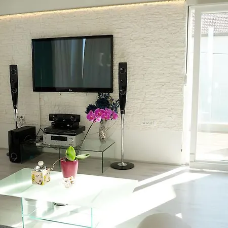 Luxury Antica Apartment